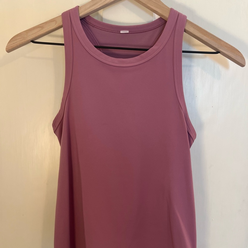 Lululemon Women's Sleeveless Pink Tank